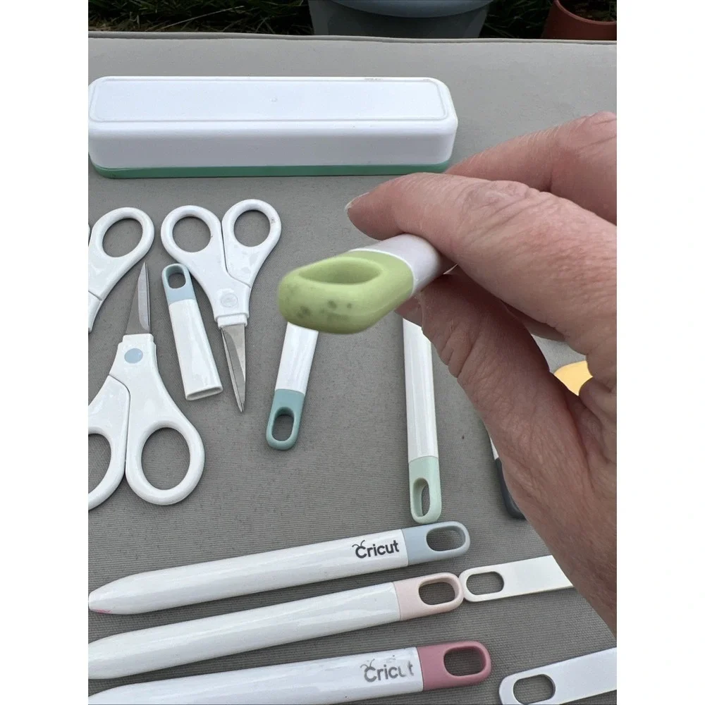 Cricut Vinyl Craft Tools Lot Caddy Weeding Tools Spatula Scraper Scissor Tweezer
